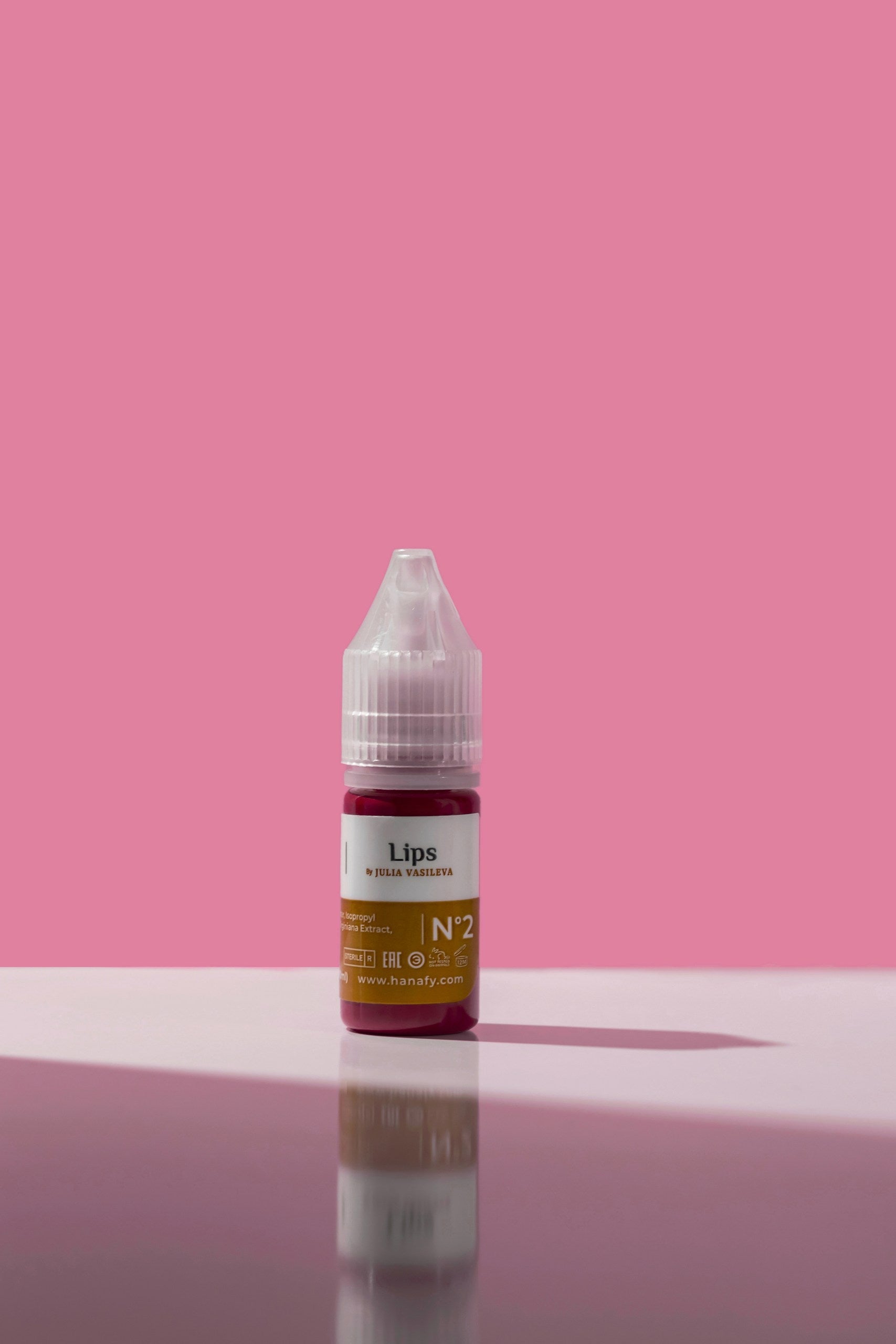 HANAFY LABIOS JULIA VASILEVA