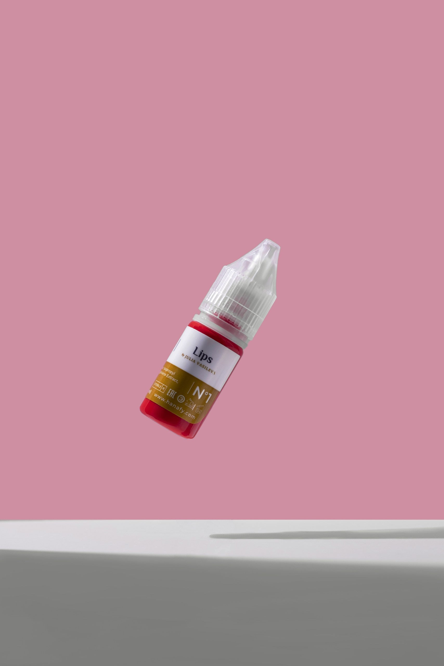 HANAFY LABIOS JULIA VASILEVA